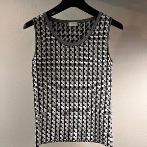 AKRIS Black and White Patterned Tank Top